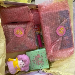 Kim chi PR makeup box